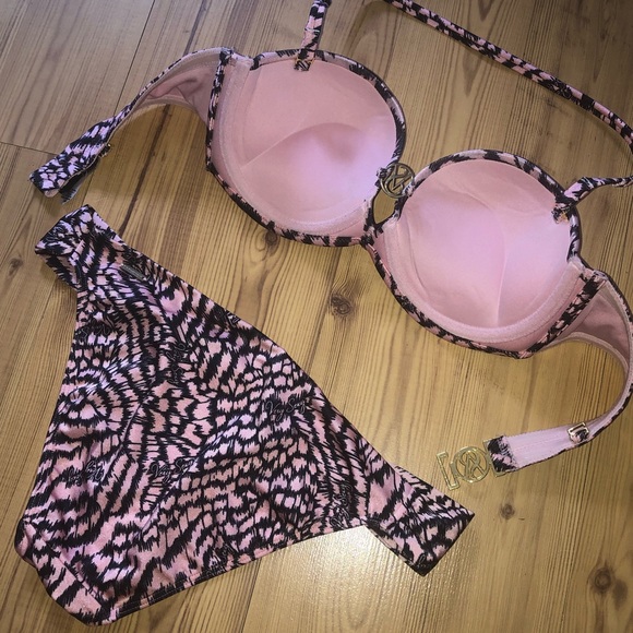Victoria’s Secret Miraculous Bombshell Bikini